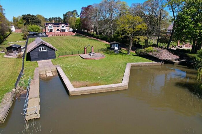 4 Bedroom Detached House For Sale In Oulton Broad, NR32