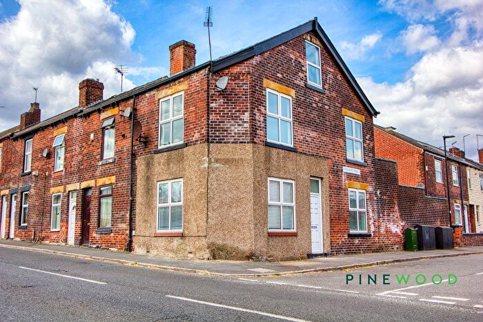 3 Bedroom End Of Terrace House For Sale In Hollinsend Road, Sheffield, S12