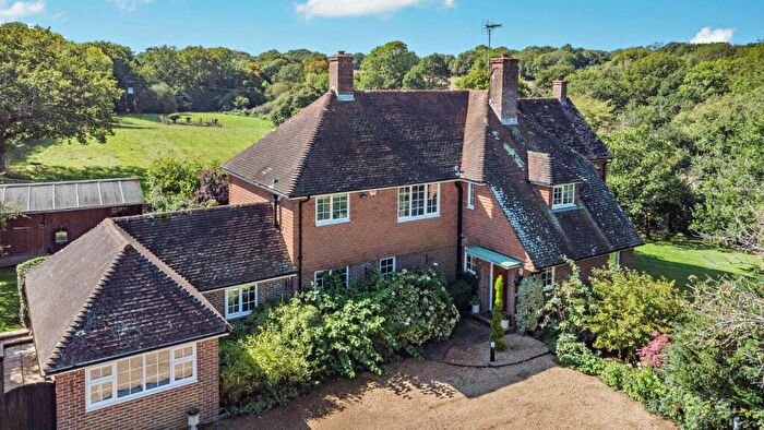 5 Bedroom House For Sale In Fulfords Hill, Itchingfield, Horsham, West Sussex, RH13