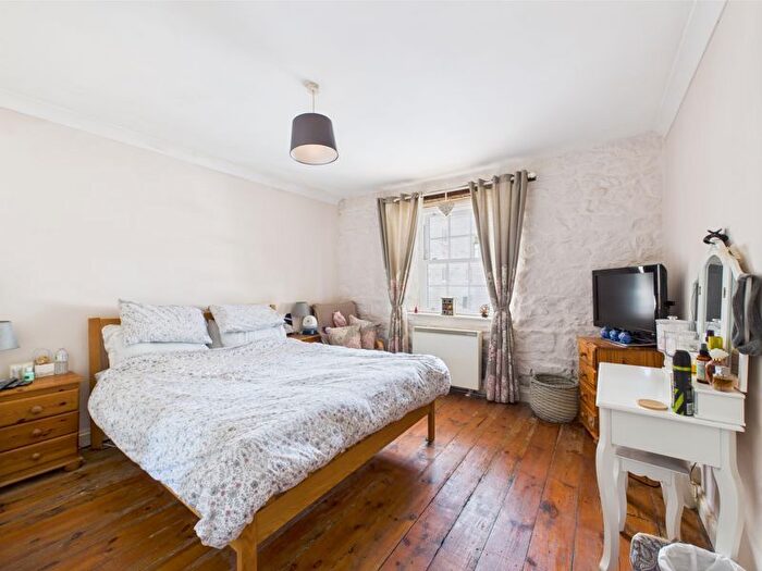 2 Bedroom Cottage For Sale In Treluswell, Penryn - Attractive Character Cottage, TR10