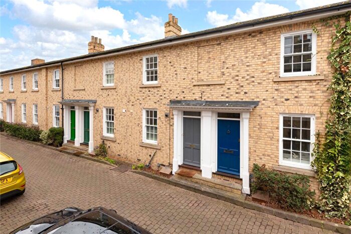 2 Bedroom Terraced House For Sale In Willow Walk, Cambridge, CB1