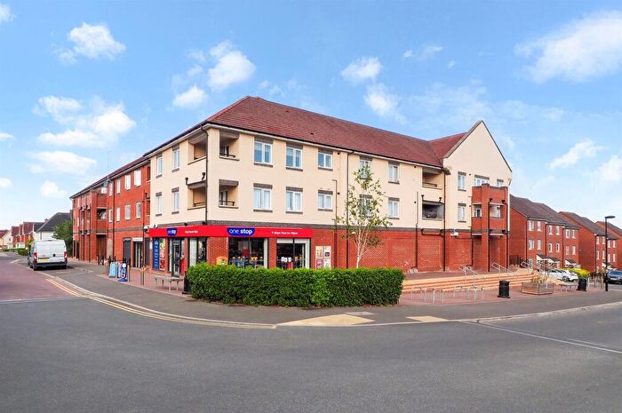 2 Bedroom Apartment For Sale In Locksbridge Road, Picket Piece, Andover, SP11