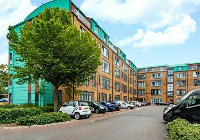 1 Bedroom Flat For Sale In Flat Jessop Court, Brindley Place, Uxbridge, Middlesex, UB8