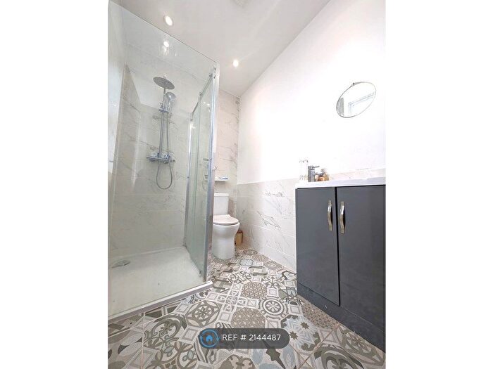 1 Bedroom Flat To Rent In Old Church Road, London, E4