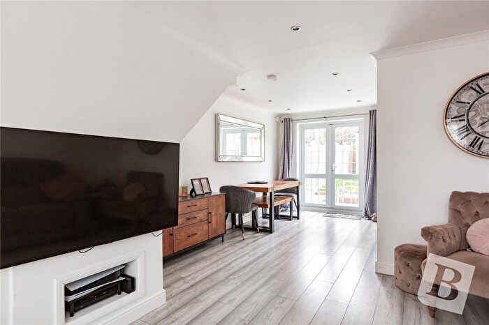 3 Bedroom End Of Terrace House For Sale In Betjeman Way, Ongar, Essex, CM5