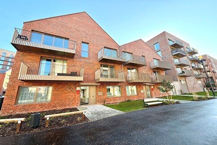 1 Bedroom Flat To Rent In Frogley Park, Barking, IG11