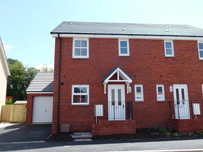 3 Bedroom Semi-Detached House To Rent In Long Barton Avenue, Okehampton, EX20