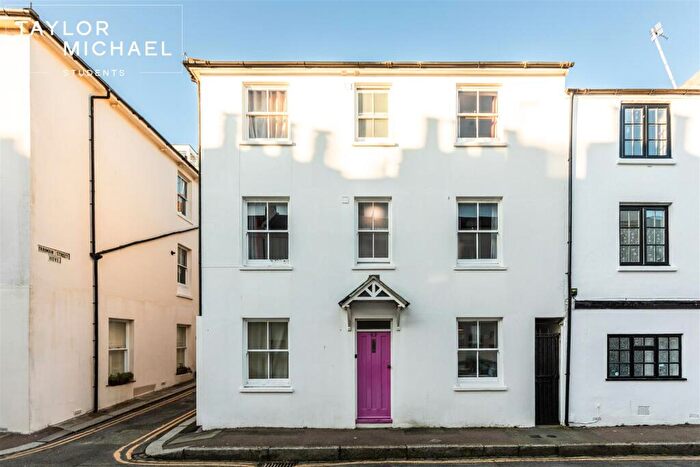 6 Bedroom Terraced House To Rent In Cross Street, Hove, BN3