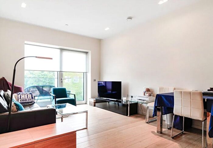 1 Bedroom Flat For Sale In Lille Square, Chelsea Village, Chelsea Village, SW6