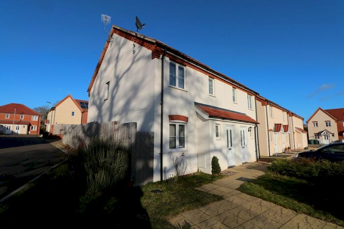 3 Bedroom Semi-Detached House To Rent In Long Meadow Drive, Diss, Norfolk, IP22