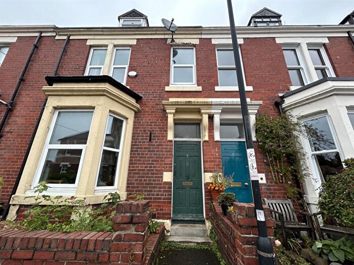 6 Bedroom Terraced House To Rent In Salisbury Gardens, Newcastle Upon Tyne, NE2