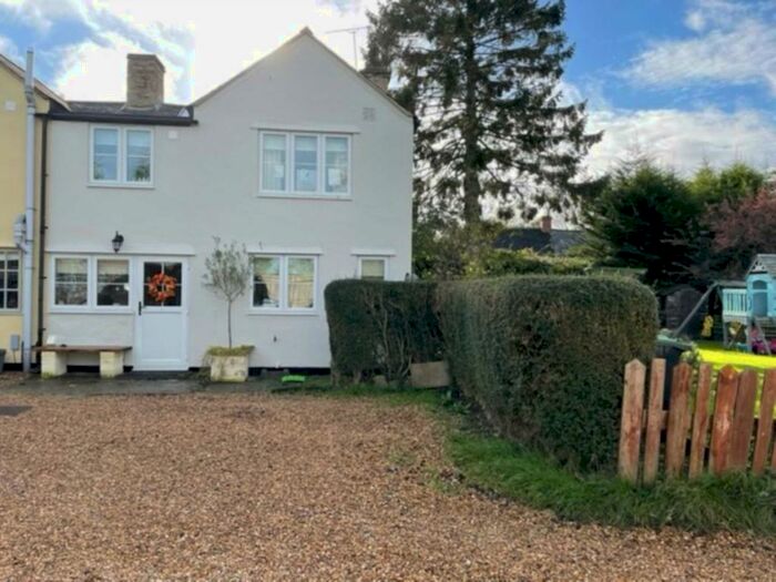 3 Bedroom Cottage To Rent In Brooks Row, Leafield, OX29