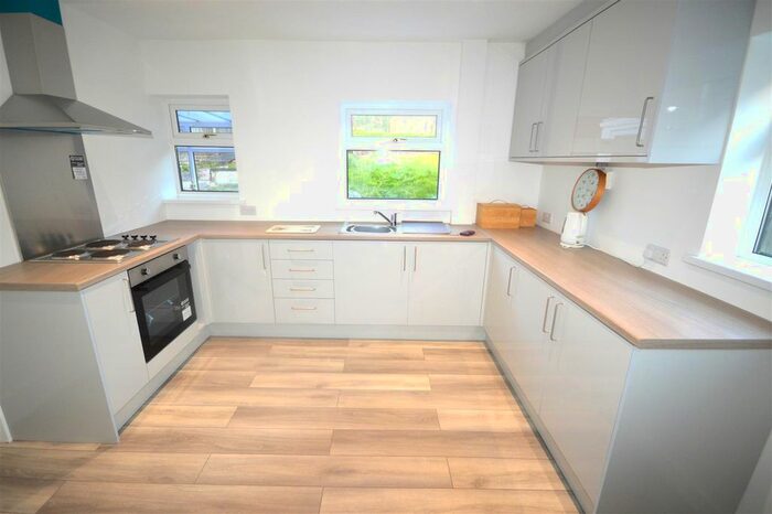 3 Bedroom Property To Rent In Wainwood Rise, Stoke-On-Trent, ST4