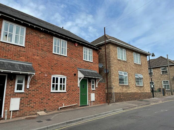 3 Bedroom Semi-Detached House To Rent In Provost Street, Fordingbridge, SP6
