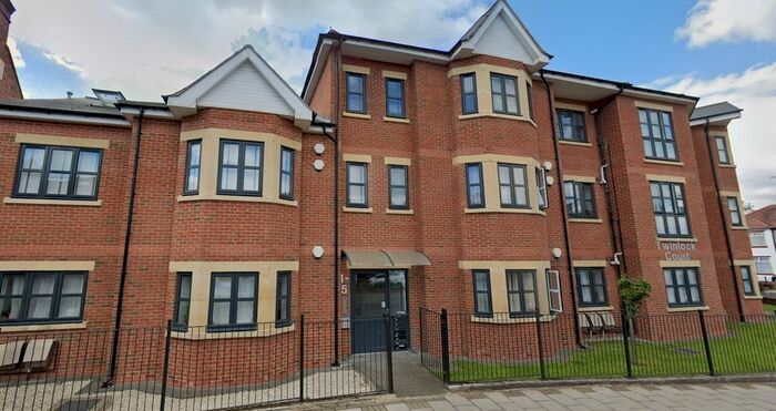 3 Bedroom Flat To Rent In Vaughan Road, Harrow, HA1