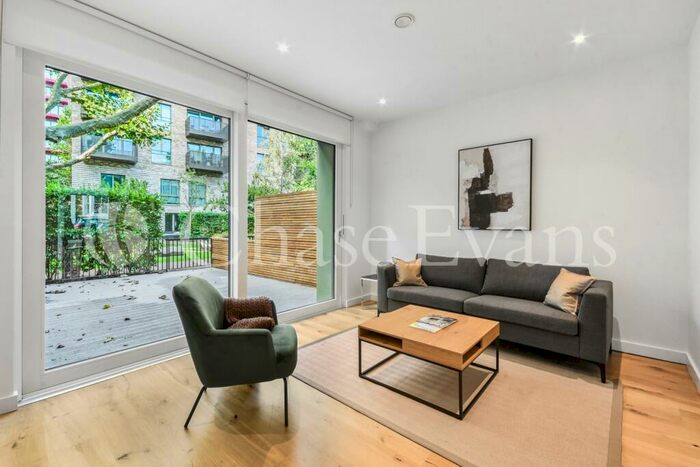 3 Bedroom House To Rent In Wansey Street, Elephant Park, Elephant & Castle, SE17