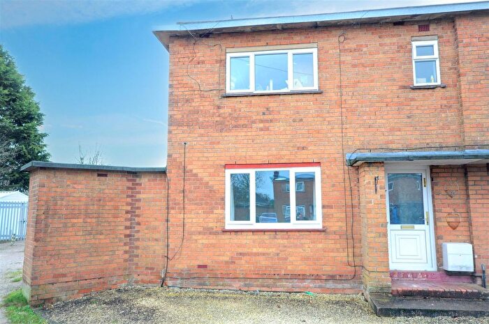 1 Bedroom Terraced House For Sale In East Close, Stone, ST15