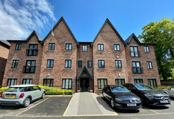 2 Bedroom Flat To Rent In Toddbrook Close, West Didsbury, Manchester, M20