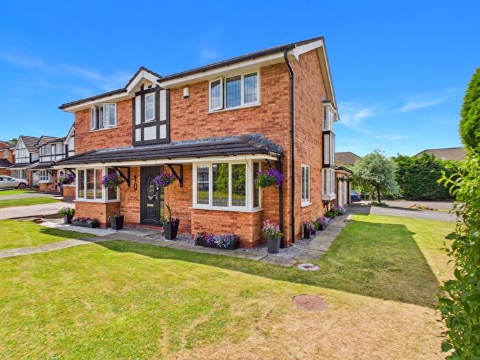 4 Bedroom Detached House For Sale In Kirkfell Drive, Astley, M29