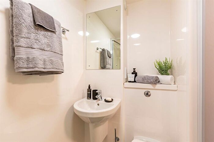 1 Bedroom Flat To Rent In Portland Road, Newcastle, NE2