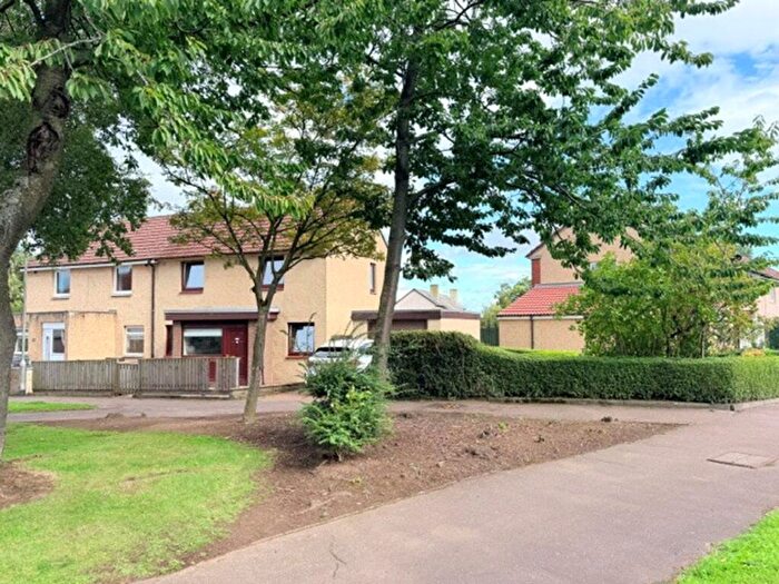 4 Bedroom Semi Detached House For Sale In Alexander Road, Glenrothes, KY7
