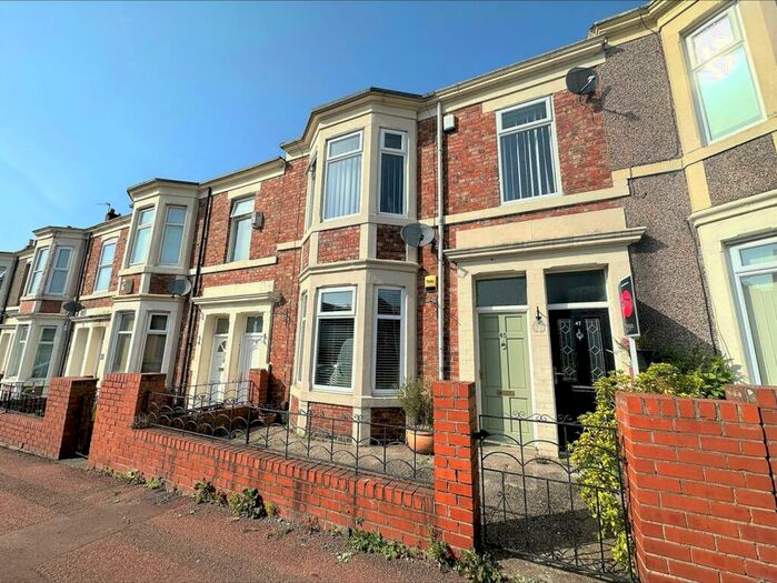 2 Bedroom Flat To Rent In Inskip Terrace, Gateshead, NE8