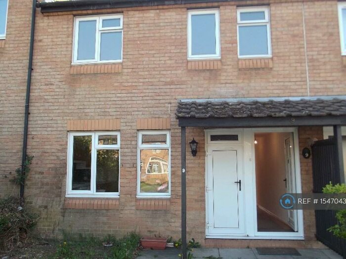 3 Bedroom Terraced House To Rent In Loriner Place, Milton Keynes, MK14