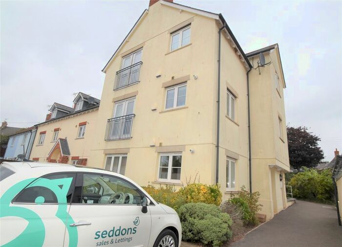 2 Bedroom Flat To Rent In Green Acre, Halberton, Tiverton, EX16