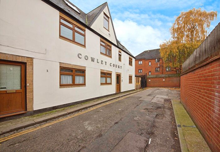 2 Bedroom Apartment To Rent In Cowley Court, West Street, E11