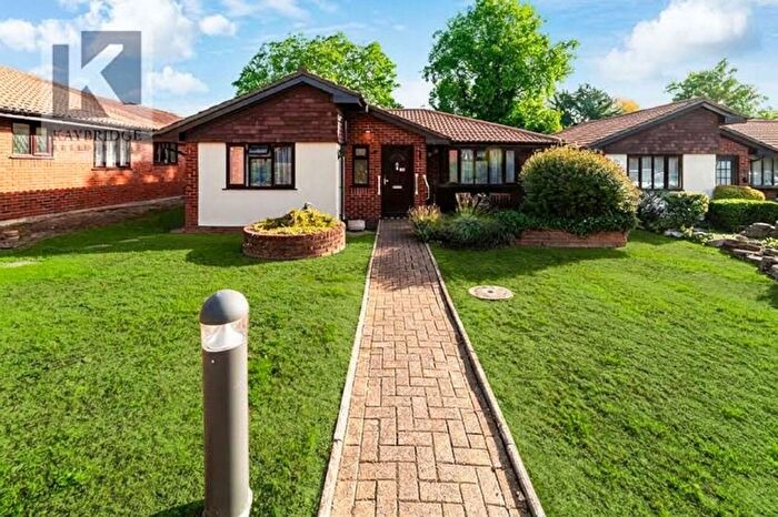2 Bedroom Detached Bungalow For Sale In Oakmead Green, Epsom, KT18