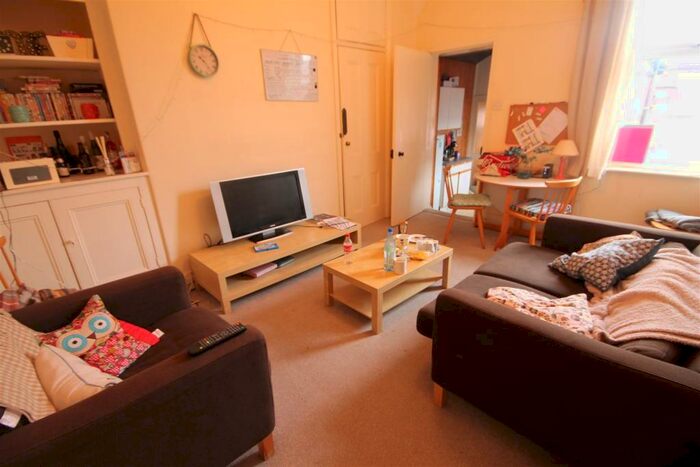 3 Bedroom Maisonette To Rent In Bayswater Road Jesmond, NE2