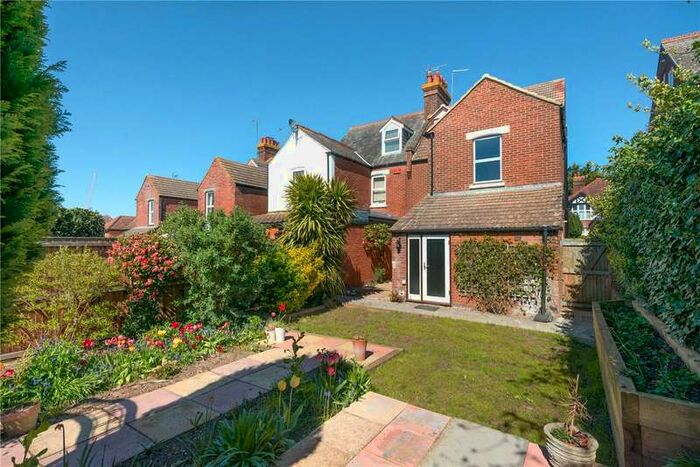 5 Bedroom Semi-Detached House To Rent In Nunnery Road, Canterbury, CT1