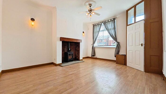 2 Bedroom Terraced House To Rent In Burnley Lane, Chadderton, OL9
