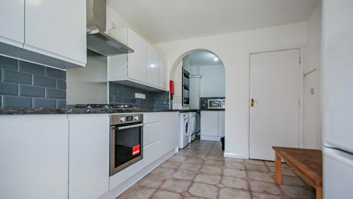 5 Bedroom Terraced House To Rent In Hobart Croft, Nechells, Birmingham, B7