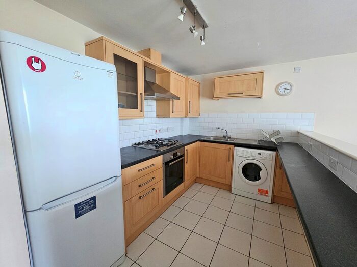 2 Bedroom Flat To Rent In Chapel Road, Southampton, SO14