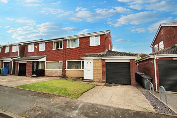 3 Bedroom Semi-Detached House For Sale In Crossfield Close, Wardle, OL12