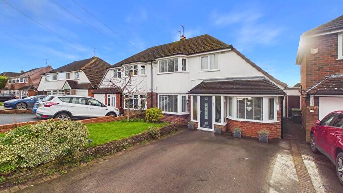3 Bedroom Semi Detached House For Sale In Thornhill Road, Halesowen, B63