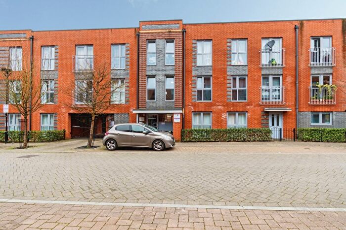 1 Bedroom Flat For Sale In Meridian Way, Southampton, Hampshire, SO14