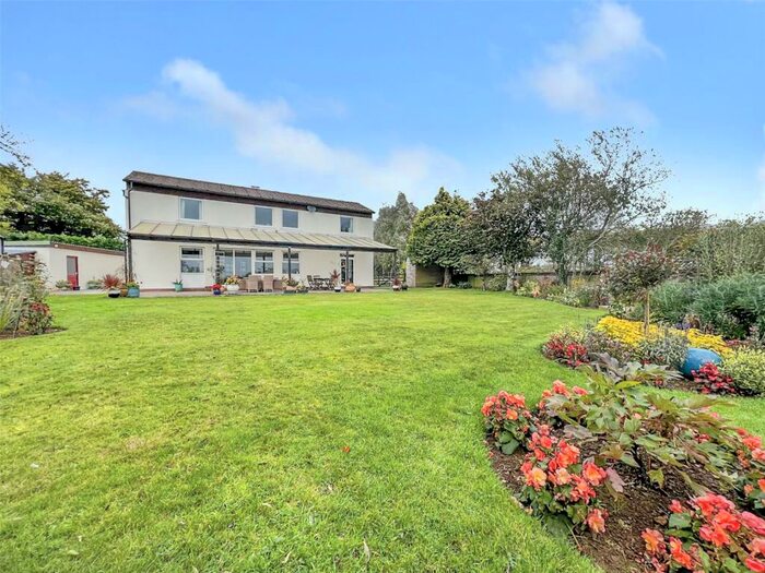 4 Bedroom Detached House For Sale In College Road, Shebbear, Beaworthy, Devon, EX21