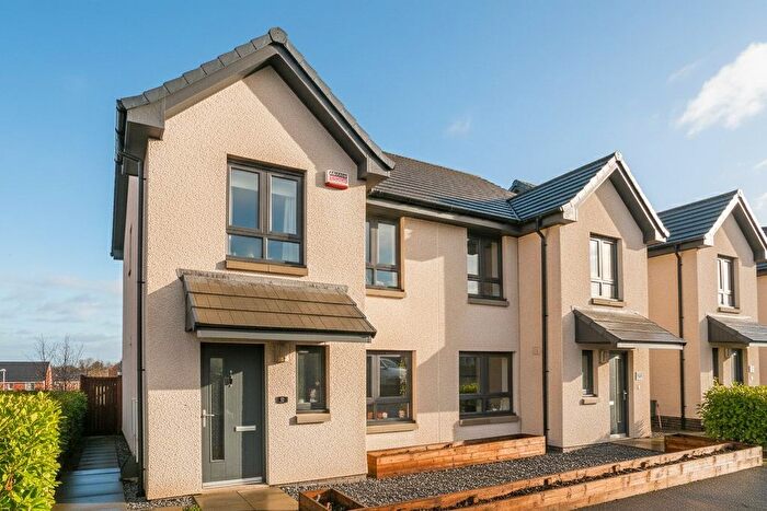 3 Bedroom Semi Detached House For Sale In Kane Wynd, Edinburgh, EH16