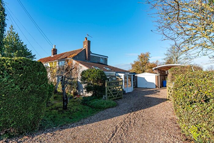 2 Bedroom Cottage For Sale In Station Road, Old Leake, Boston, PE22