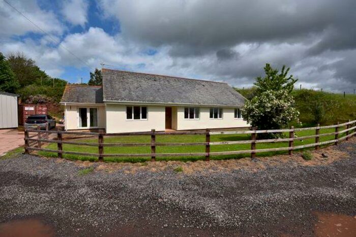 4 Bedroom Detached House To Rent In Kennford, Exeter, EX6