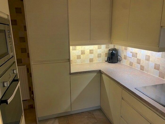 2 Bedroom Cottage To Rent In Morthen Road, Wickersley, S66