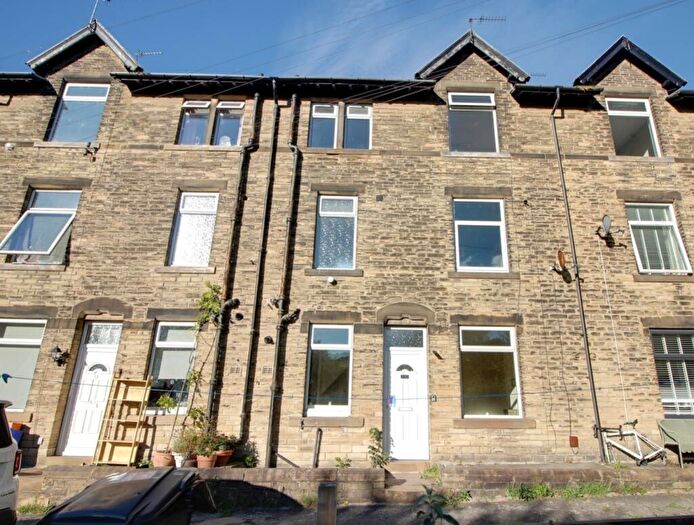 2 Bedroom Terraced House For Sale In Rose Place, Luddendenfoot, HX2