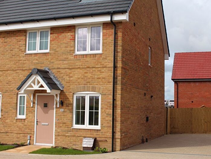 3 Bedroom Property To Rent In Sheffield Pike, Didcot, OX11