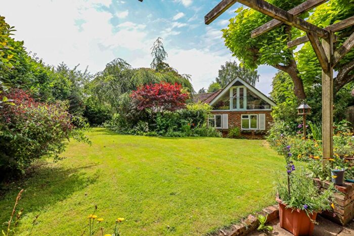 3 Bedroom Character Property For Sale In Liss, Hampshire, GU33