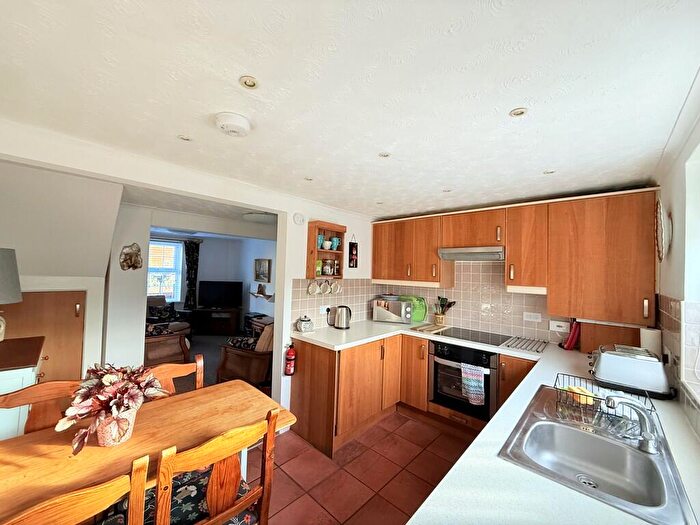 2 Bedroom Cottage For Sale In Shore Road, Hythe, Southampton, SO45