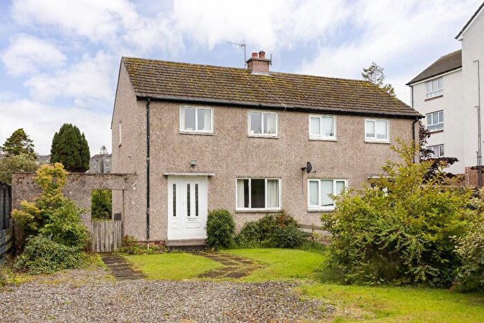 2 Bedroom Semi-Detached House For Sale In East King Street, Helensburgh, Argyll And Bute, G84