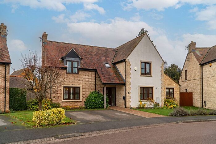 4 Bedroom Detached House For Sale In Old Manor Gardens, Wymondham, LE14