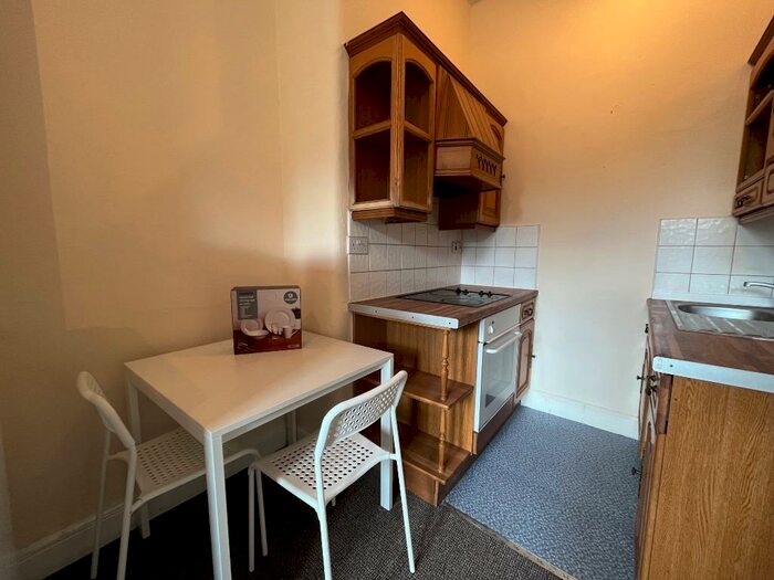 1 Bedroom Flat To Rent In Dumbarton Road, Glasgow, G11